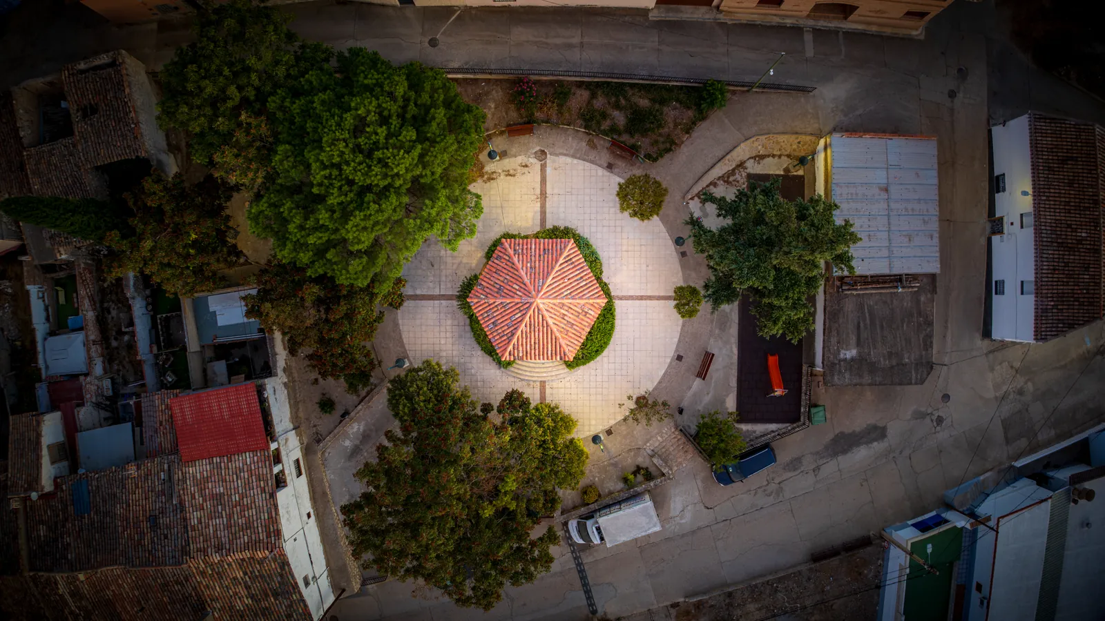 La plaza y el quiosco